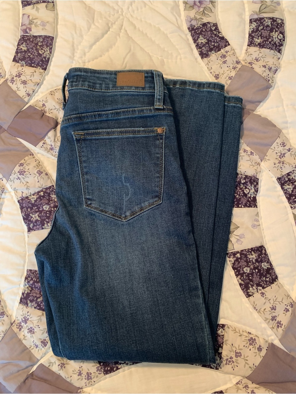 Judy Blue Mid-rise Straight-Leg Women's Jeans